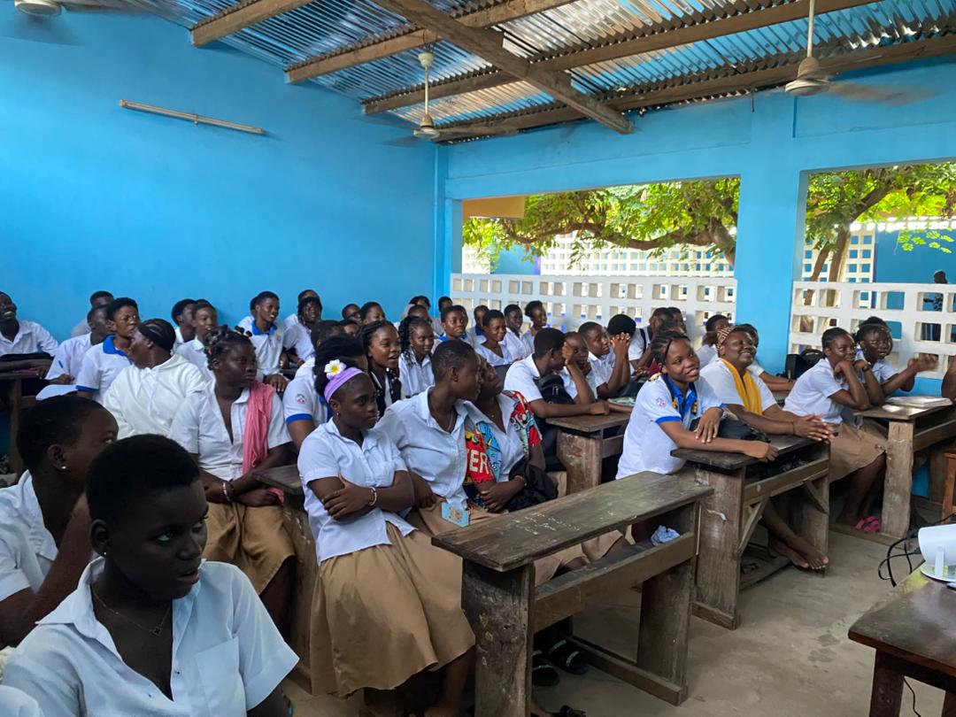 Sensibilisation sur les cancers féminins aujourd’hui avec les élèves du Lycée Technocrate.